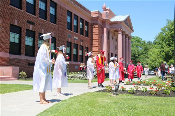  Graduating seniors.